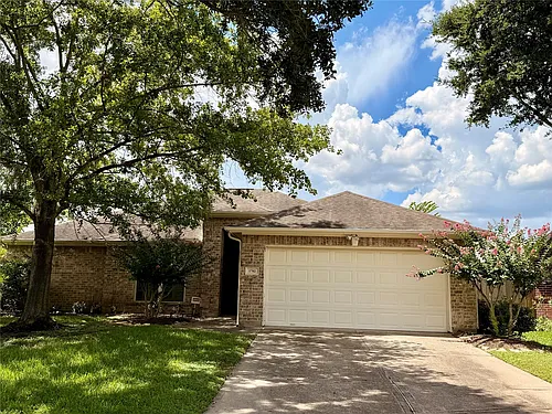 1702 Fantasy Woods Dr Photo 1