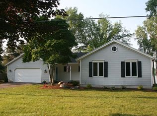 11732 Five Mile Rd NE, Lowell, MI 49331