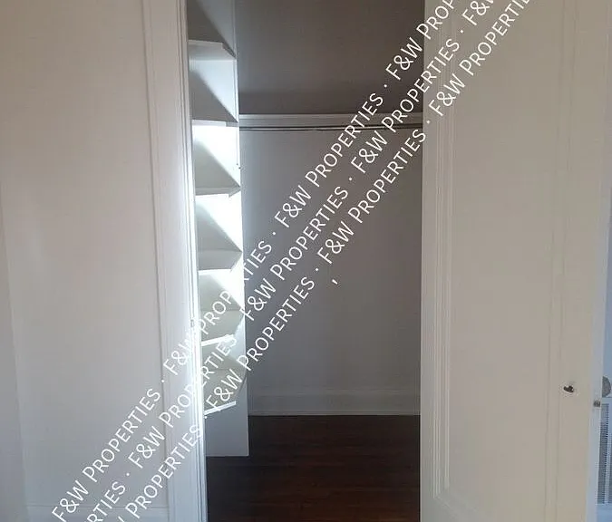 1544 E Broad St #205 — Photo 9