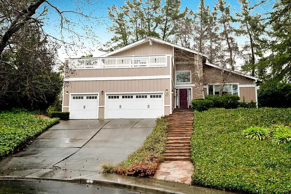 32 Thornhill Ct photo 1