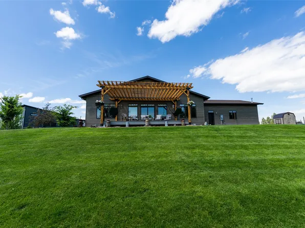 8 Gannon Dr, Great Falls, MT 59404