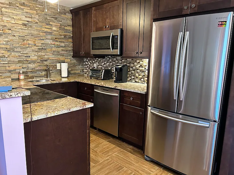 3070 Cornwall D #3070-D — Photo 1