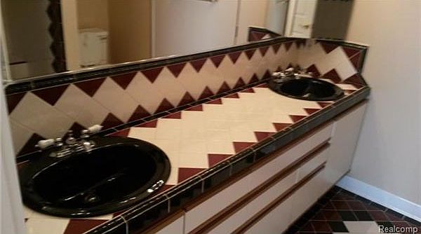 30284 Bathroom 2.ashx