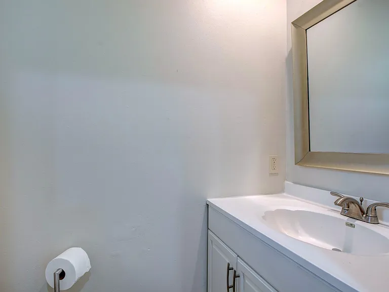 2707 Ottawa Dr — Photo 12