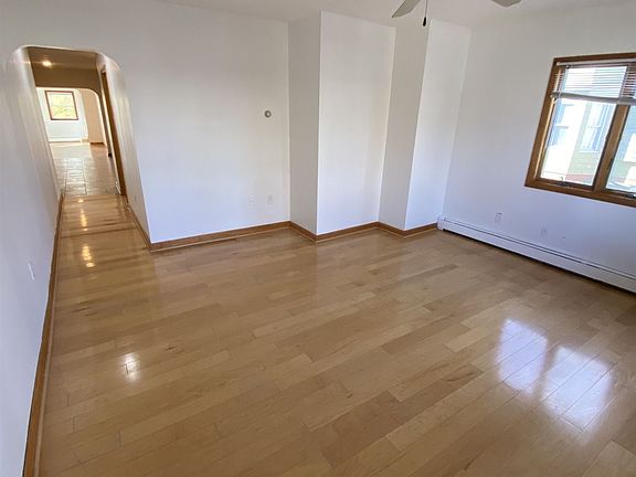 91 Glen St. #1 Somerville (Winter Hill) Unit Photo 4