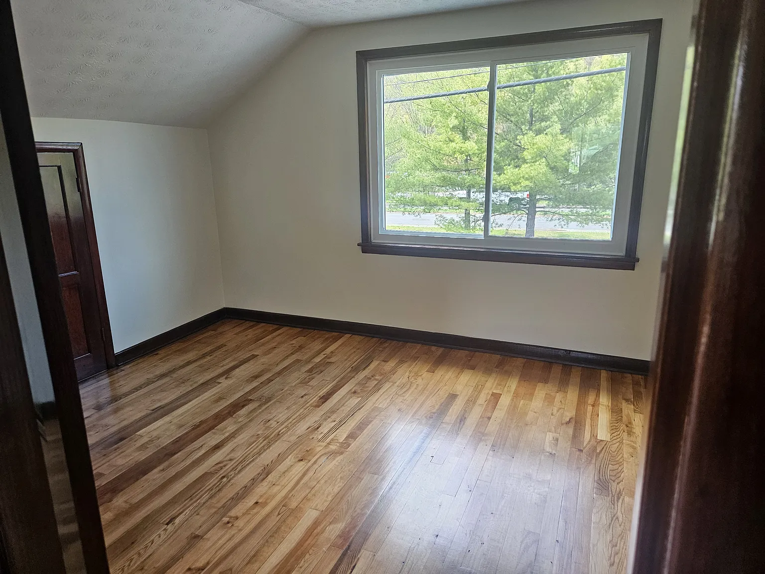 2 bed, $850 — Photo 3