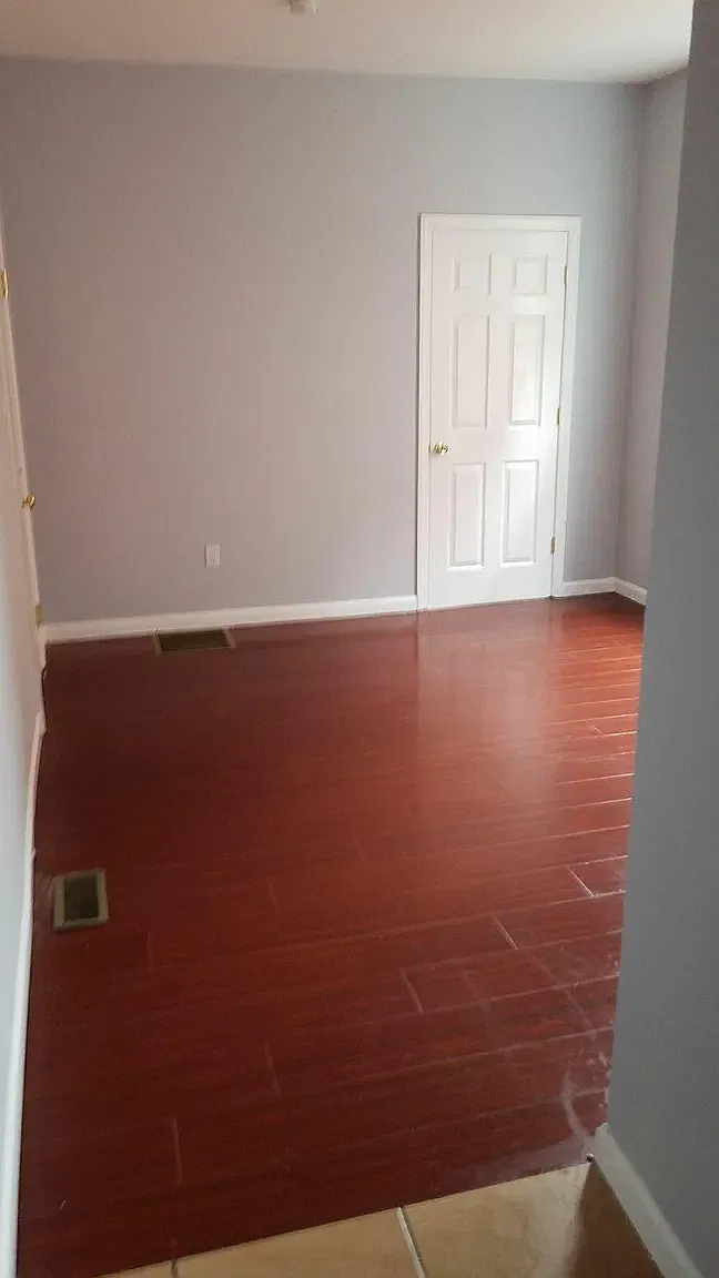 2 bed, 800 sqft, $1,949 — Photo 4