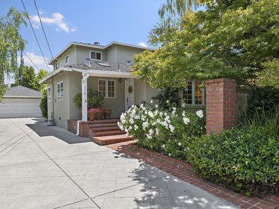 770 Mora Dr, Los Altos, CA, 94024