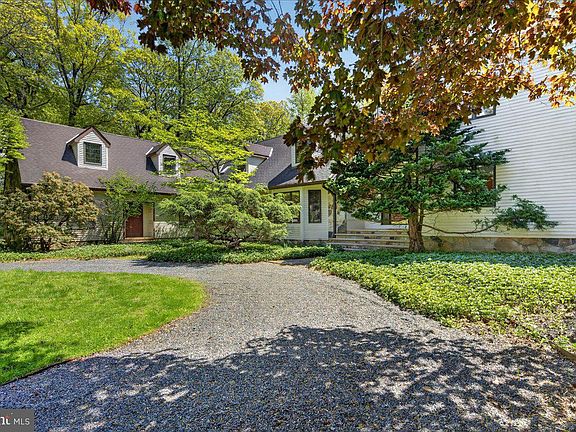 5th image of 255 Arreton Rd
