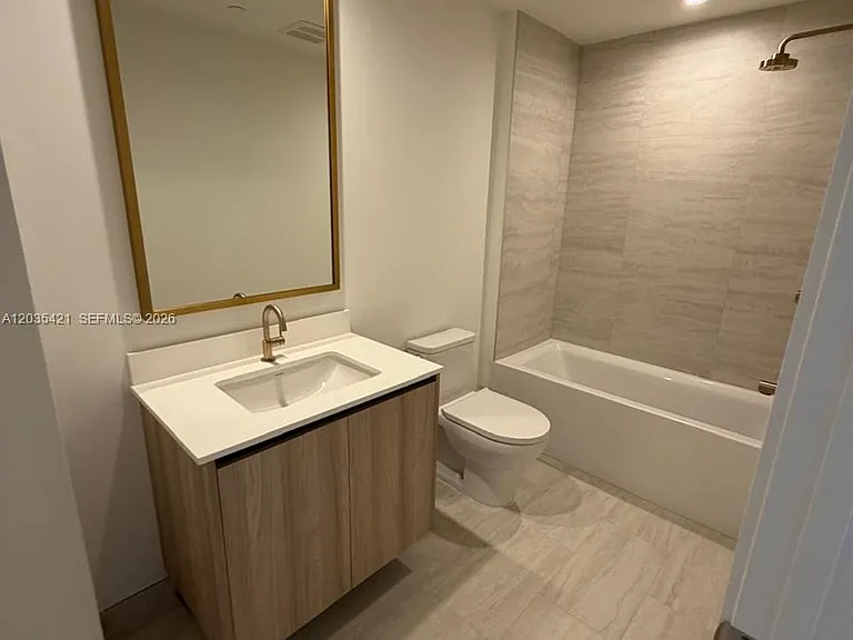 77 SE 5th St #2512 — Photo 9