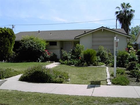1st image of 23868 Victory Blvd