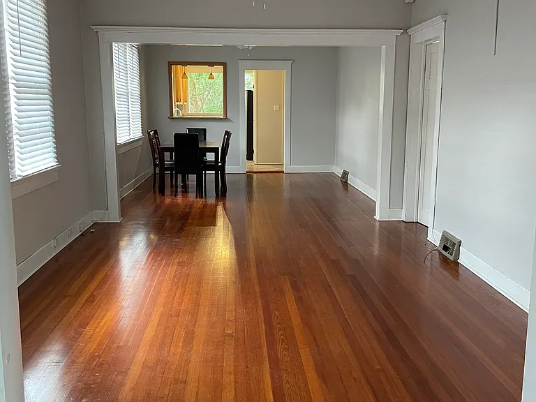 2401 Nashville Ave — Photo 4