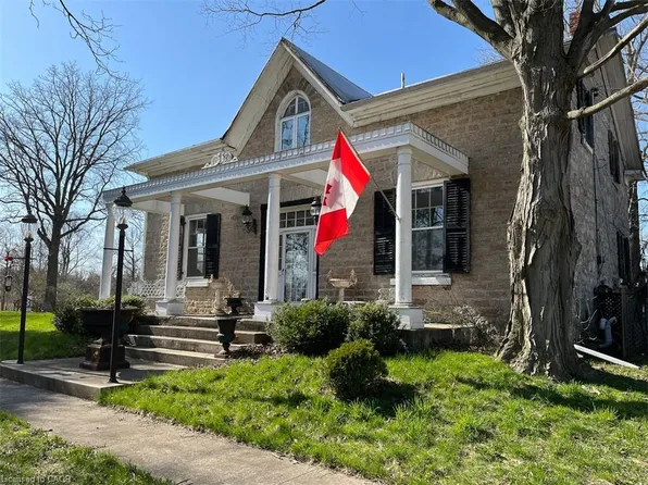 97 Regional Rd #1457, Hamilton, ON L9H 5E3