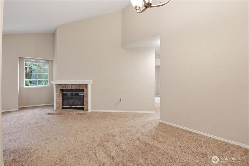 4th image of 15433 Country Club Drive #E305