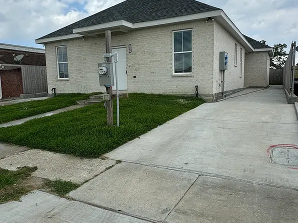 9103 Virtue St, Chalmette, LA 70043