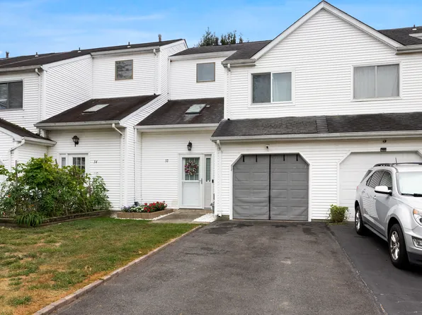 32 Ginger Dr, Lumberton, NJ 08048