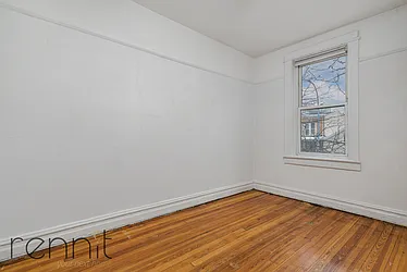 Rented by Rennit Inc.