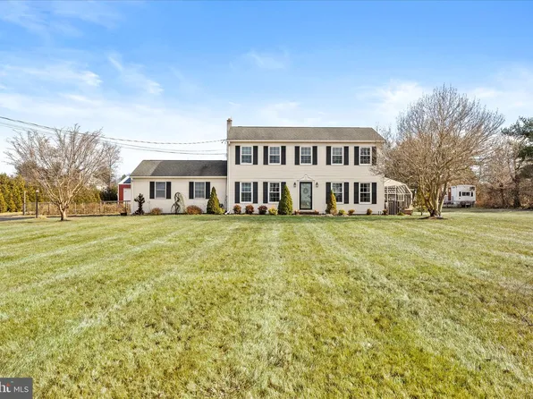 79 Imlaystown Hightstown Rd, Allentown, NJ 08501