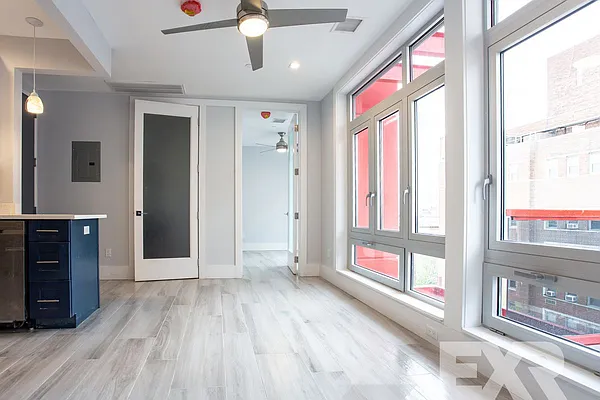 Rented by EXR | media 7