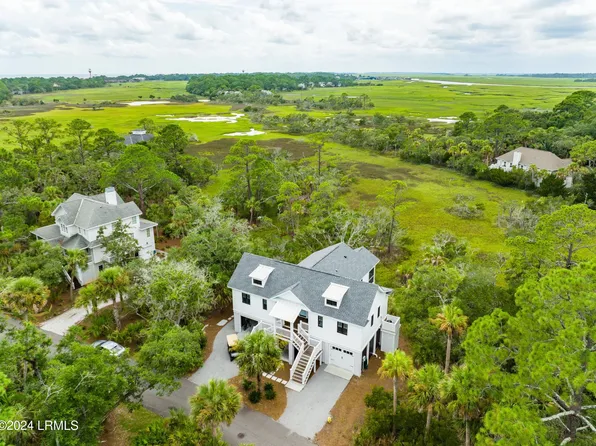7 Fiddlers Reach Dr, Saint Helena Island, SC 29920