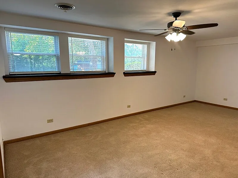 2 bed, 1.0 bath, 700 sqft, $1,250 — Photo 4