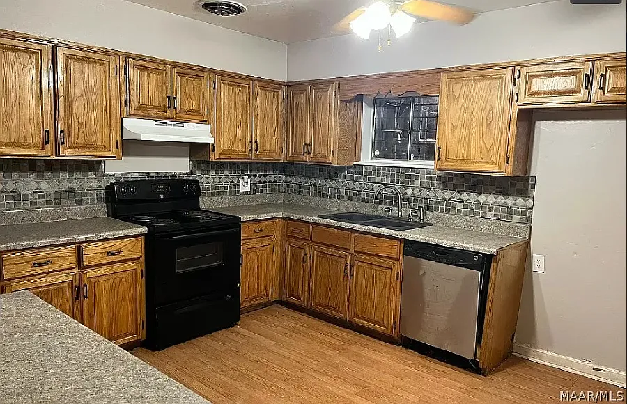 4 bed, 2.0 bath, 1544 sqft, $1,450 — Photo 4