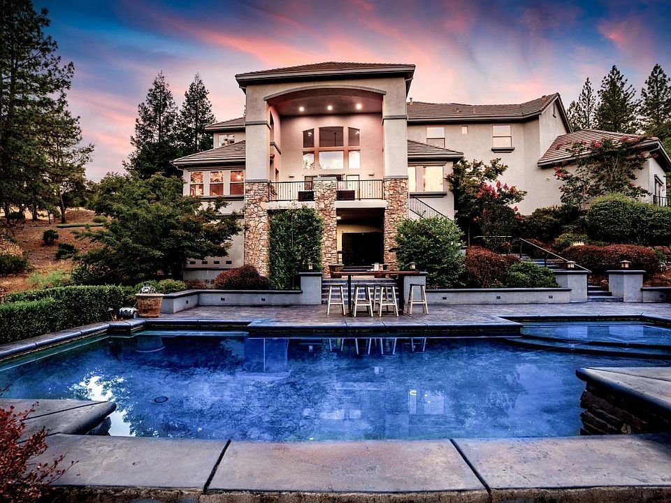1st image of 2920 White Alder Ct
