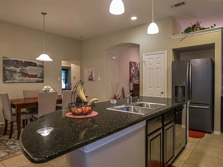 660 Payton Way — Photo 7