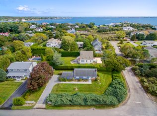 66 Halsey Rd, Remsenburg, NY 11960