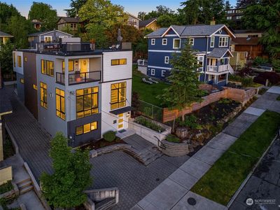 1624 32nd Avenue, Seattle, WA, 98122