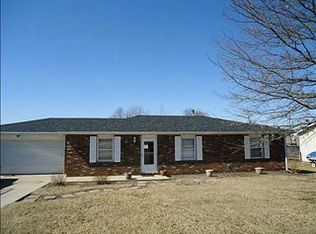 2908 N Peach St, Columbus, IN 47203