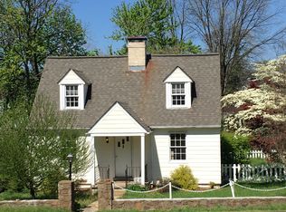 210 Sycamore St, Warrenton, VA 20186