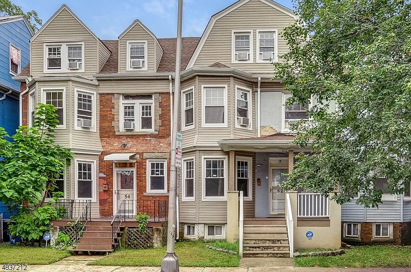 1st image of 52 Eaton Pl