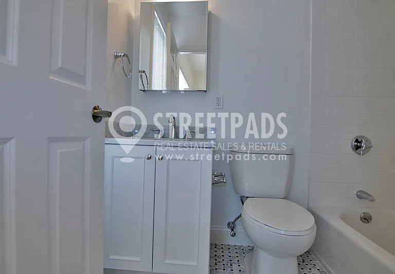 15 Langdon St — Photo 23