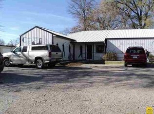 811 N 3rd St, Clinton, MO 64735