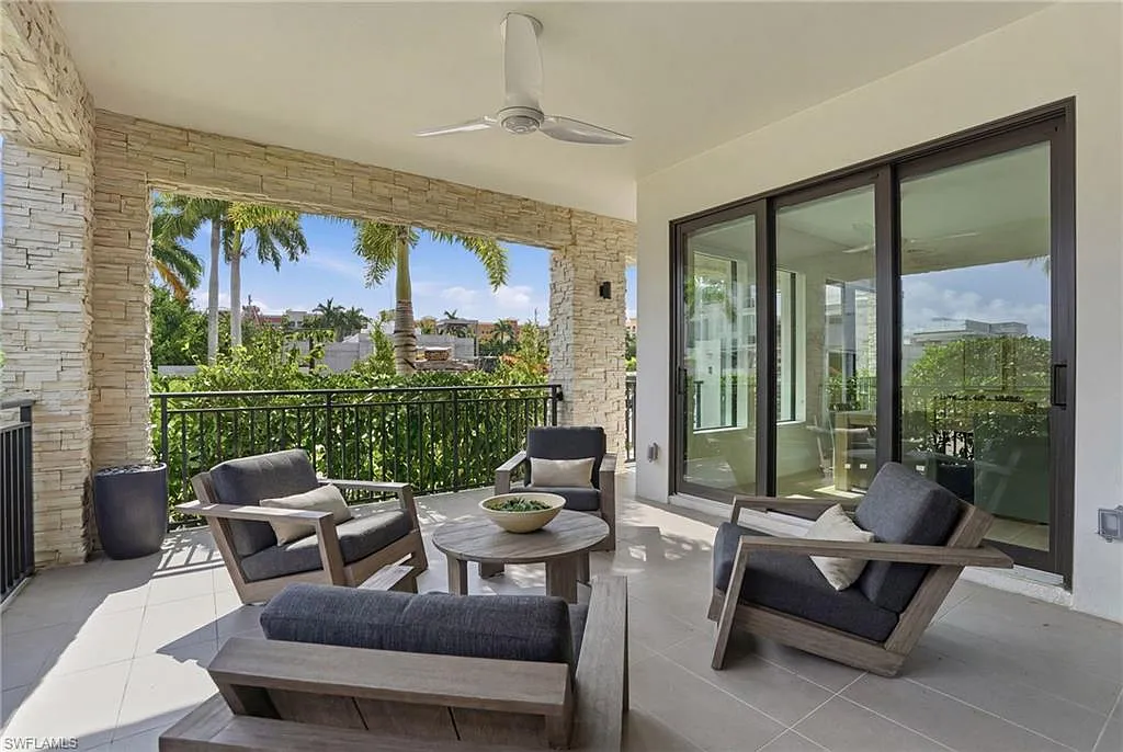 3 bed, 3.5 bath, 2853 sqft, $20,000 — Photo 4