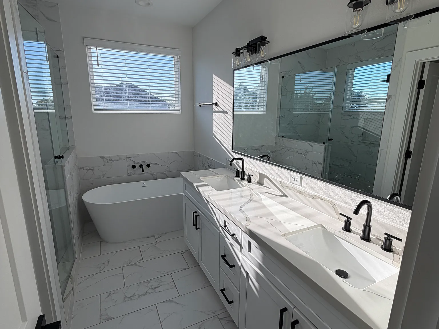 3038 Live Oak St — Photo 4