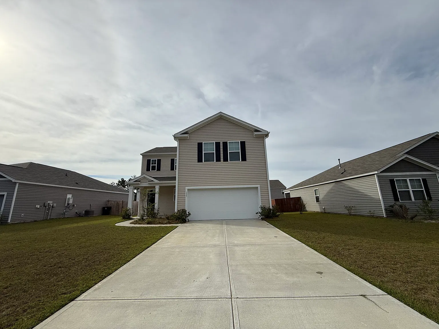 4 bed, 2000 sqft, $2,450 — Photo 3