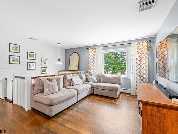 2nd image of 561 Rogers Dr
