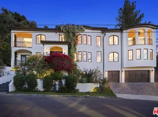 10940 Terryview Dr, Studio City, CA 91604