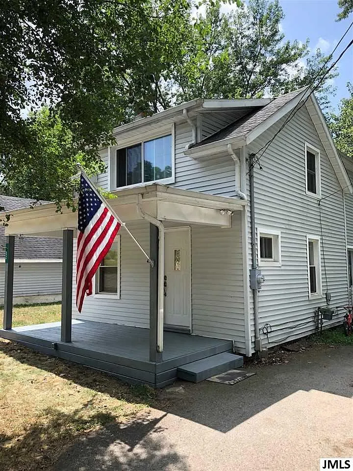 102 Ridge St photo 1