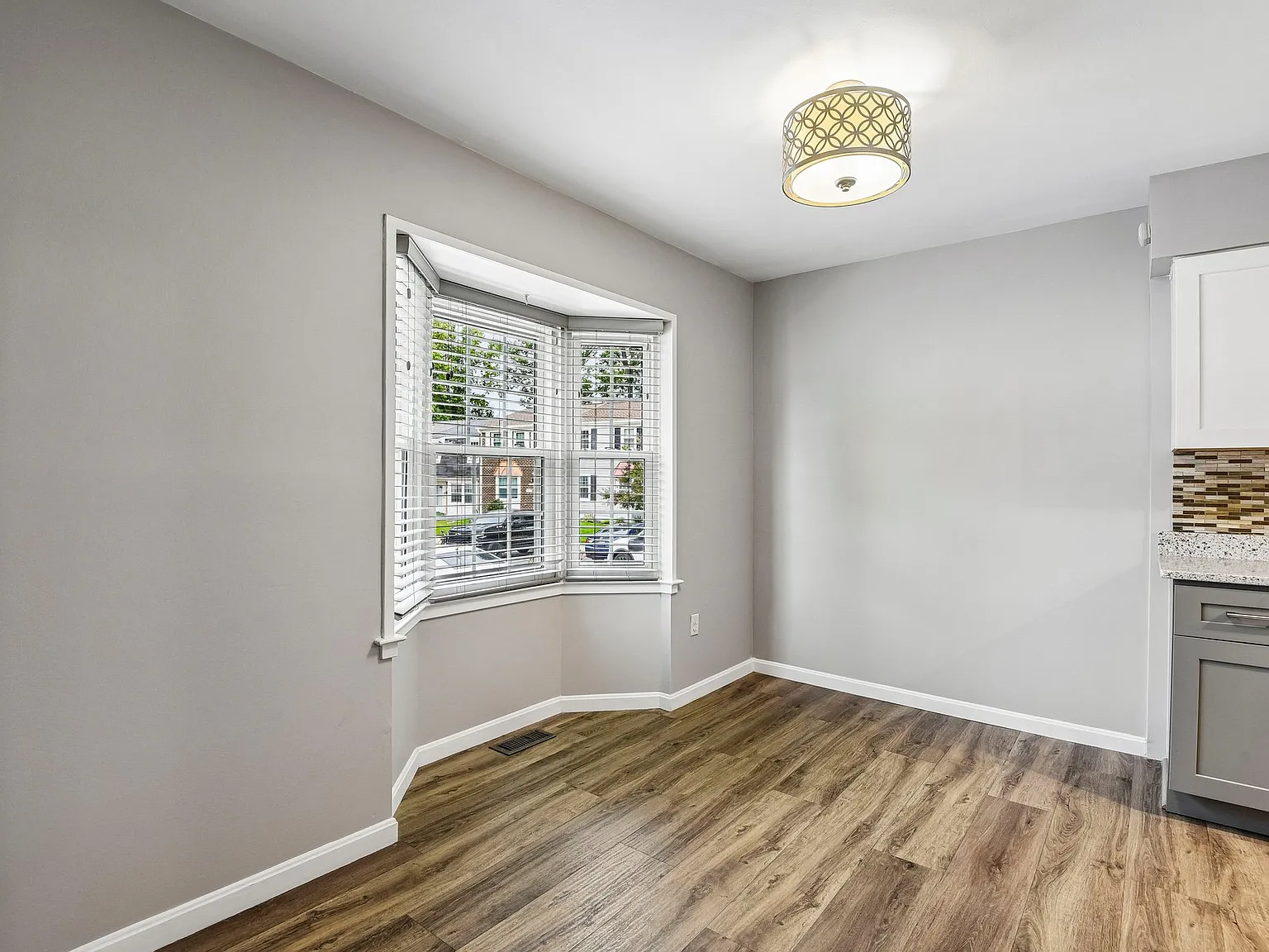 3 bed, 1684 sqft, $2,800 — Photo 4