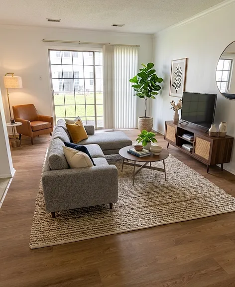 1103 Huntmaster Ter NE #101 — Photo 2