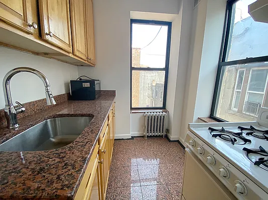 Rented by Union Square Property Management | media 21