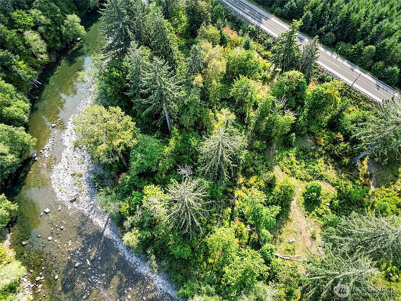 3rd image of 203503 Hwy 101