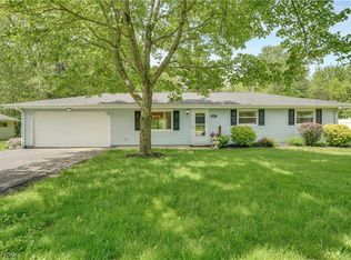 857 Eileen Dr, Macedonia, OH 44056