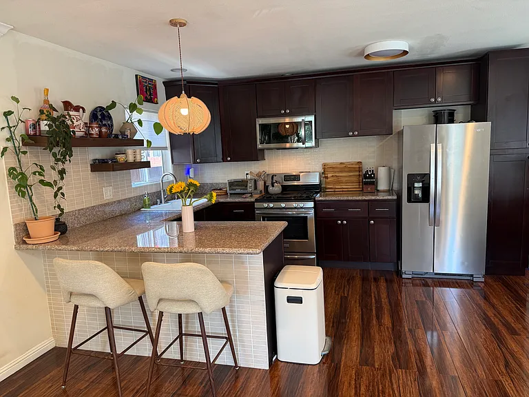 1608 Cedar Ave — Photo 12