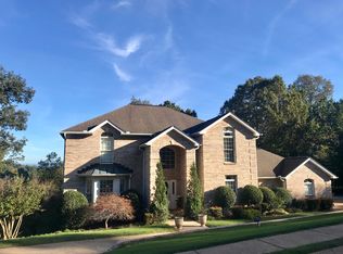 9506 Mountain Lake Dr, Ooltewah, TN 37363