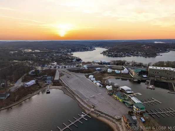 2222 Bittersweet Rd Unit 1C, Lake Ozark, MO 65049