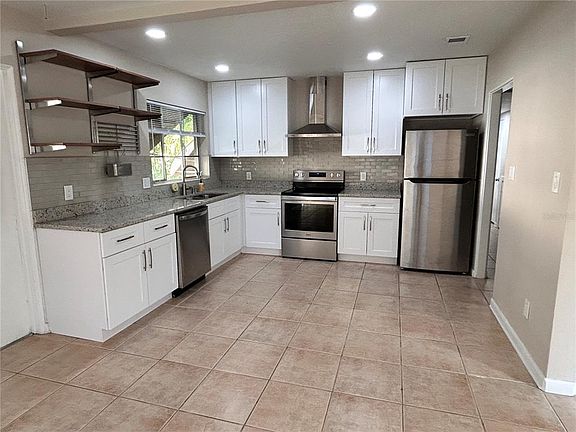 5th image of 641 S Lakemont Ave